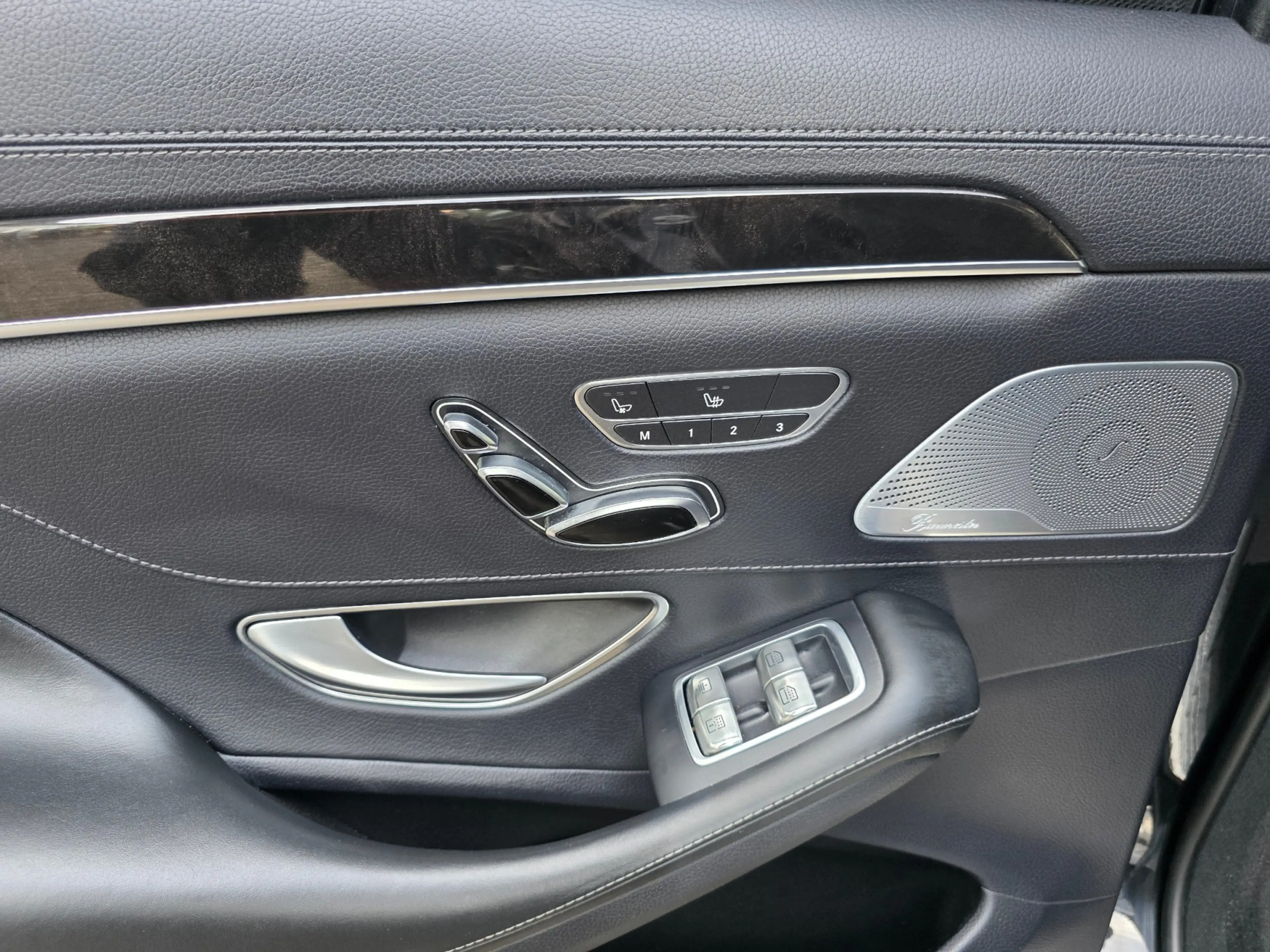 Mercedes-Benz S 400 400d 4Matic Lang Premium Plus — photo 17