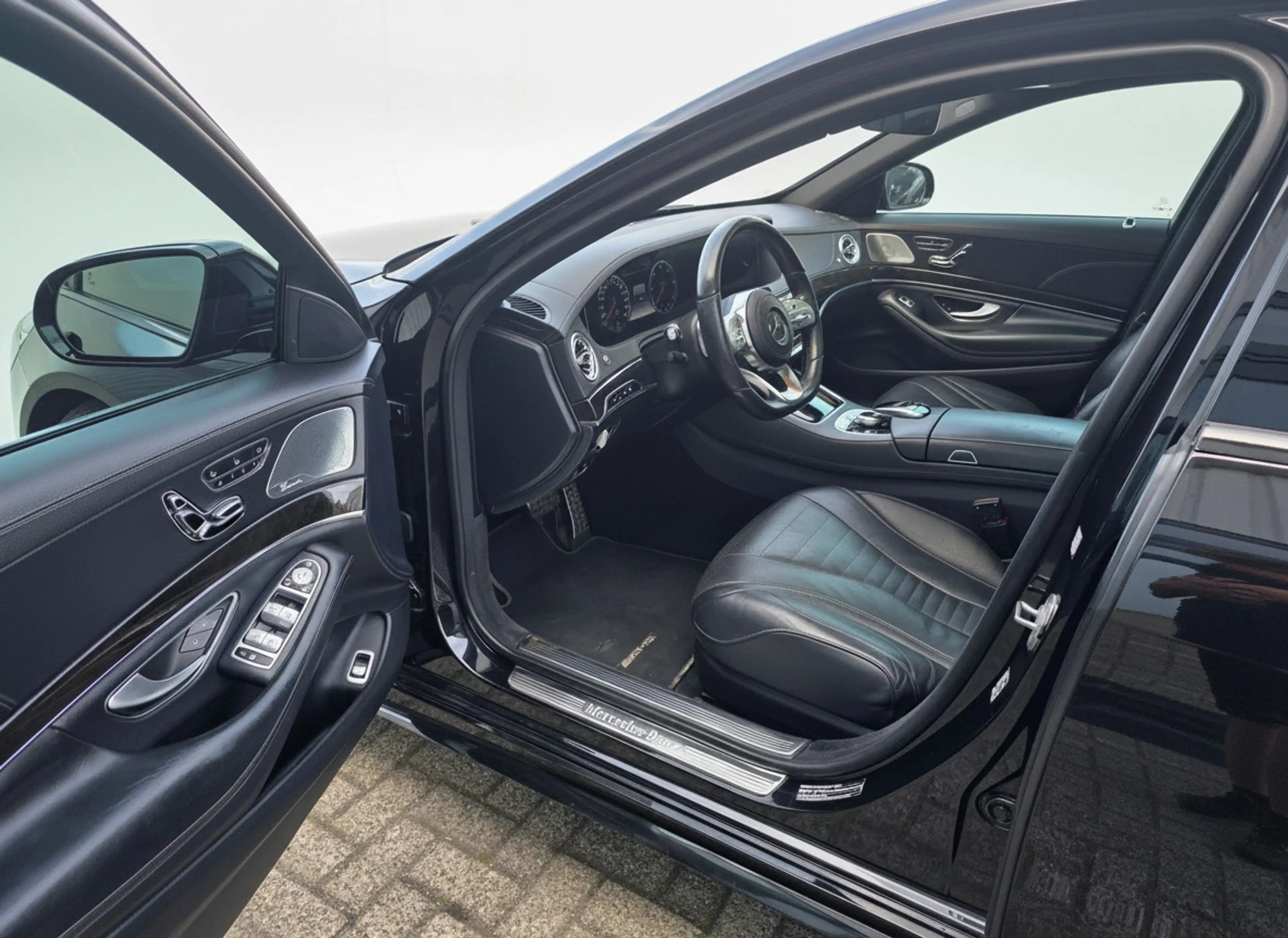 Mercedes-Benz S 400 400d 4Matic Lang Premium Plus — photo 21