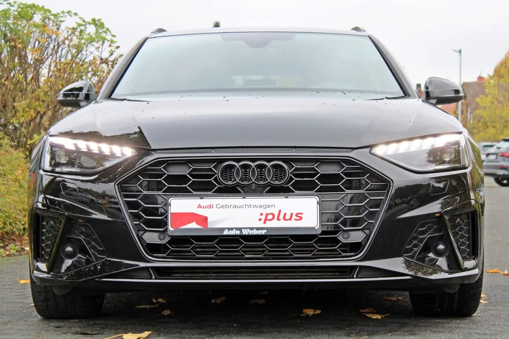 Audi A4 Avant 40TFSI S LINE competition plus BLACK VC Schwarz - 2