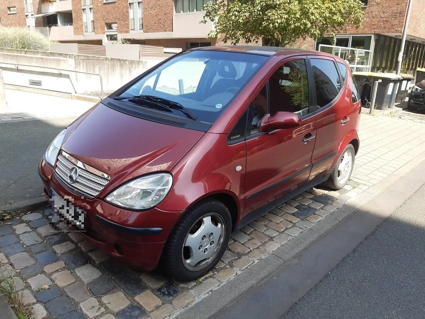 Mercedes-Benz A 140 A 140 Elegance Halbautomatik u. Schiebedach Rouge - 1