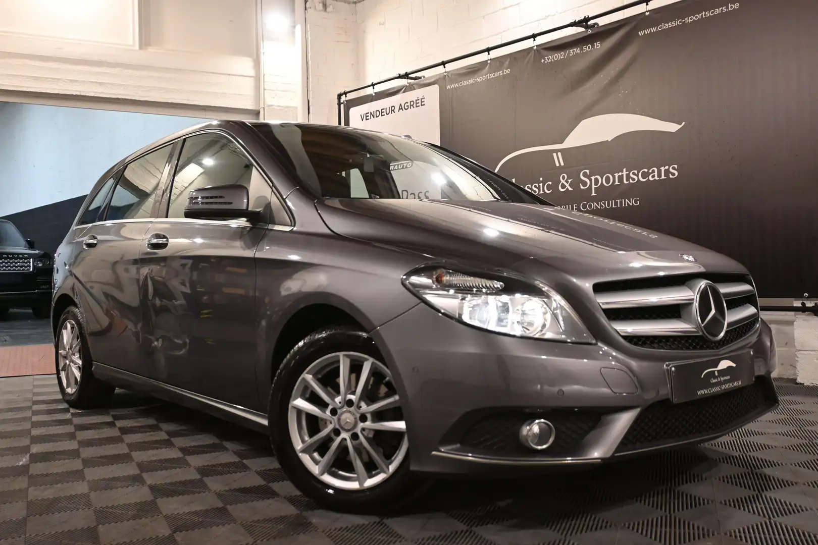Mercedes-Benz B 180 B 180 CDI LUXURY EDITION / GPS NAVI / CUIR / PDC Grau - 2