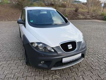 2.0 TDI Freetrack 4X4c(ALLRAD)*NAVI*XENON*TEMPOMAT