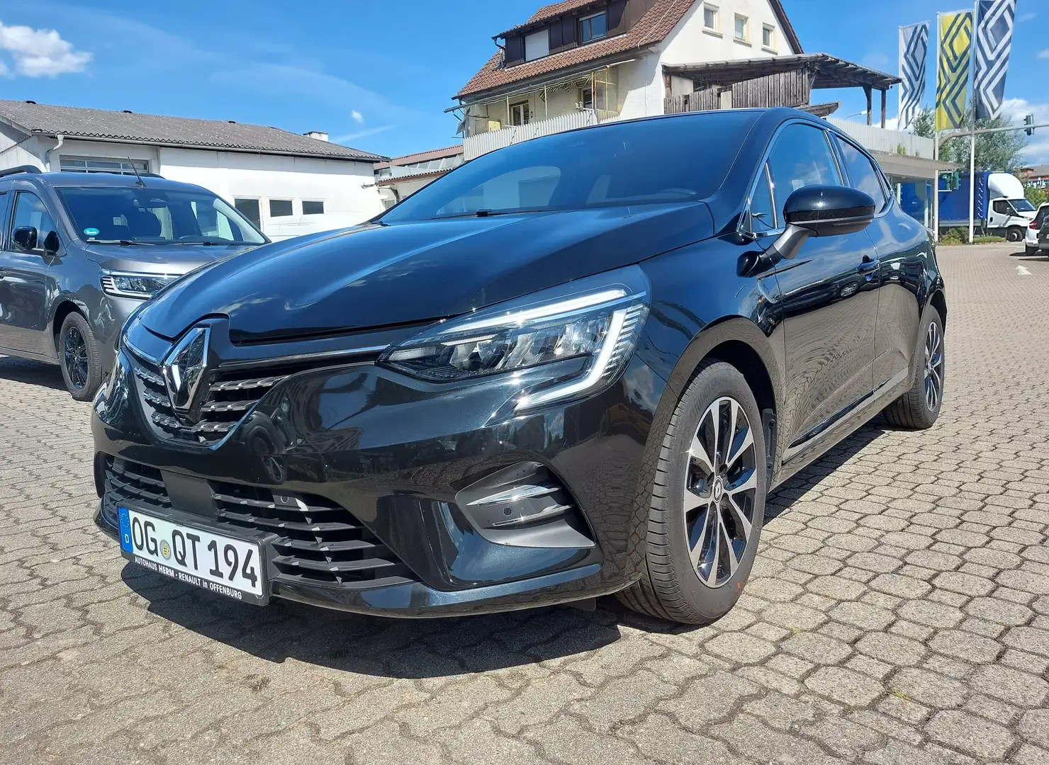 Renault Clio Techno Noir - 1