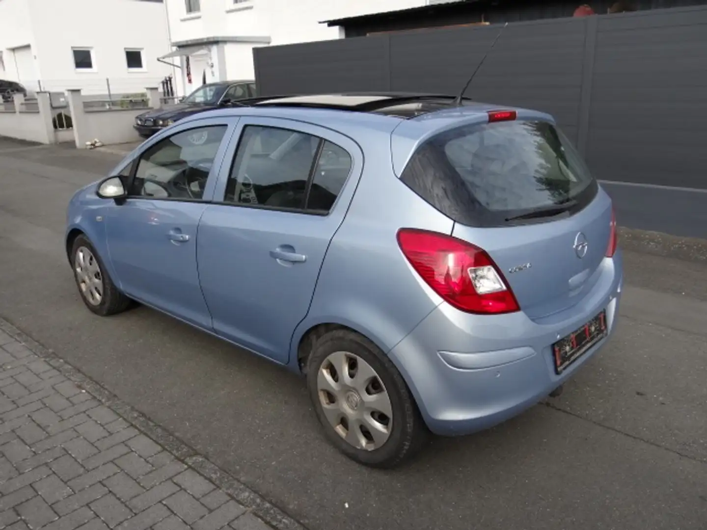 Opel Corsa Corsa 1.4 16V Klima, Pano., LHZ, SHZ, TÜV neu. Blau - 2
