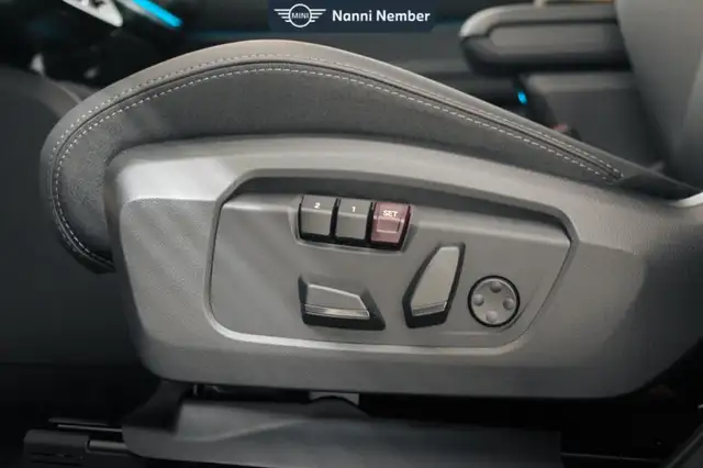 Mini Countryman view 15