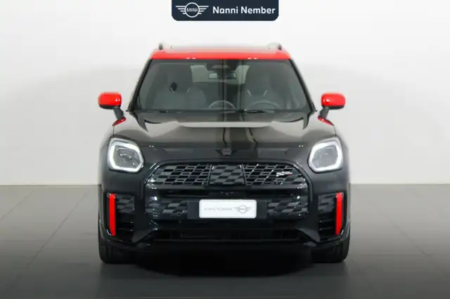 Mini Countryman view 2