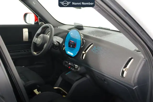 Mini Countryman view 8