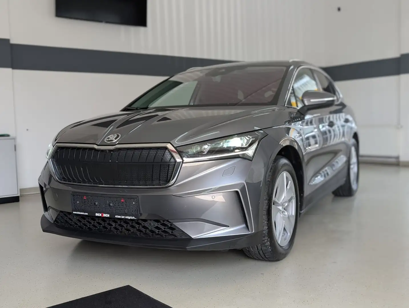 Skoda Enyaq 80 ecoSuite APP PDC KAM ACC LED LEDER Grigio - 1