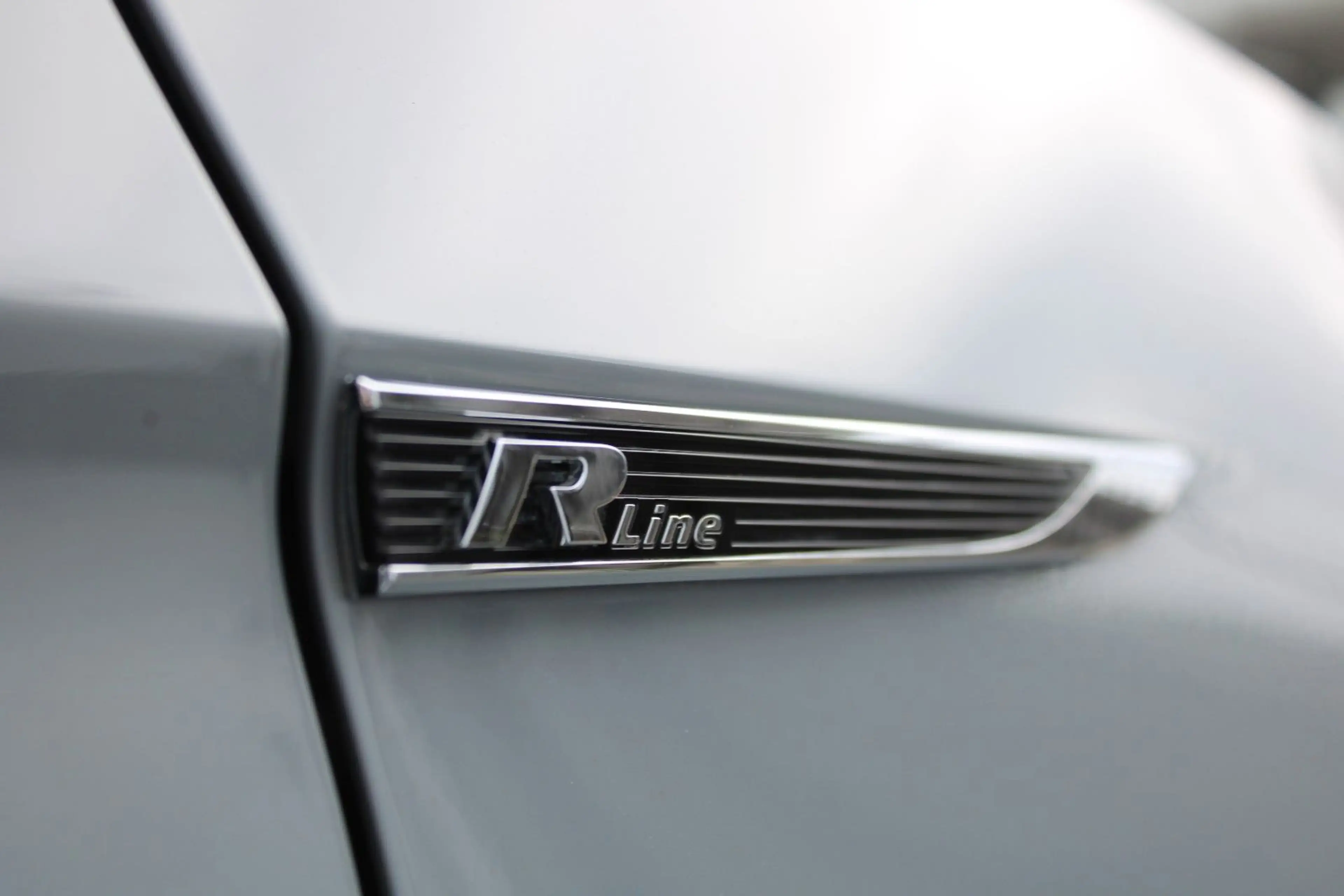 Volkswagen Passat Variant R LINE 4Motion — photo 10