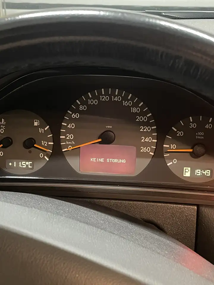 Mercedes-Benz E 280 Avantgarde, foto 10
