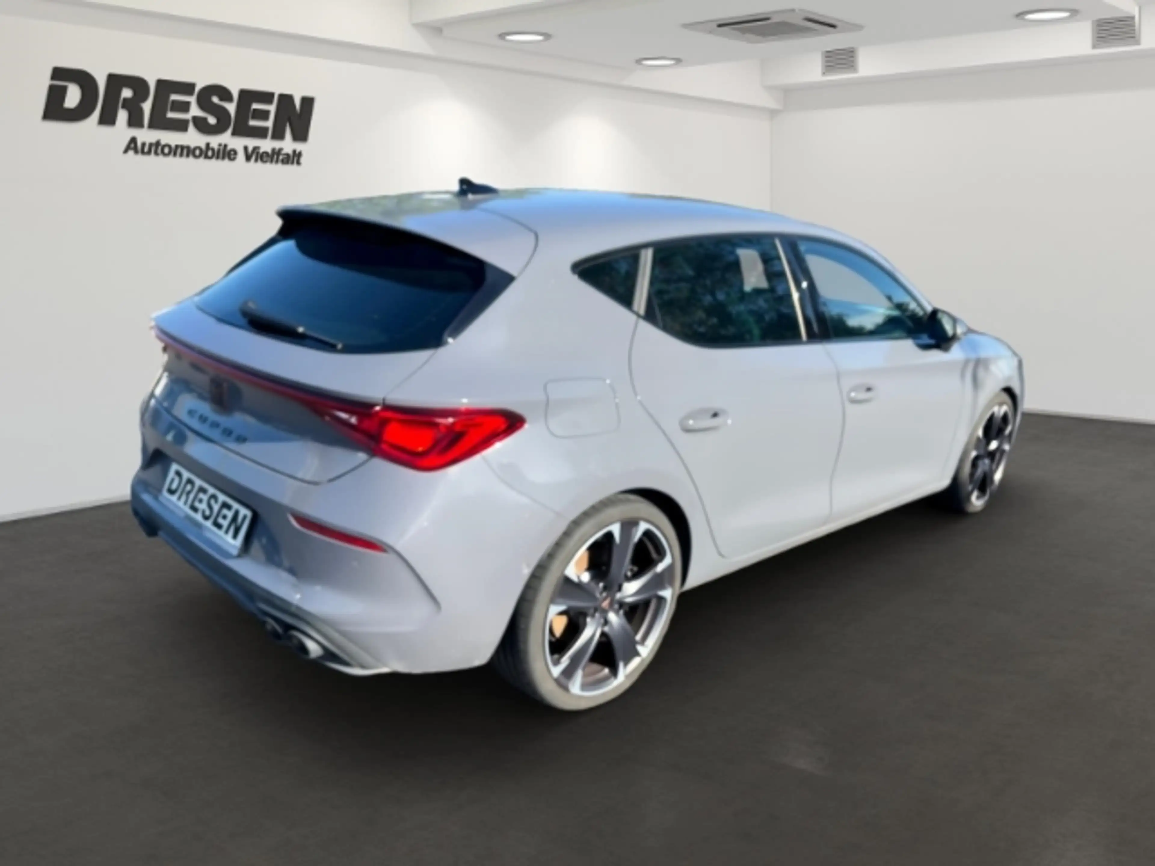 CUPRA Leon VZ CUPRA 2.0 TSI Navi/Kamera/CarPlay — photo 3