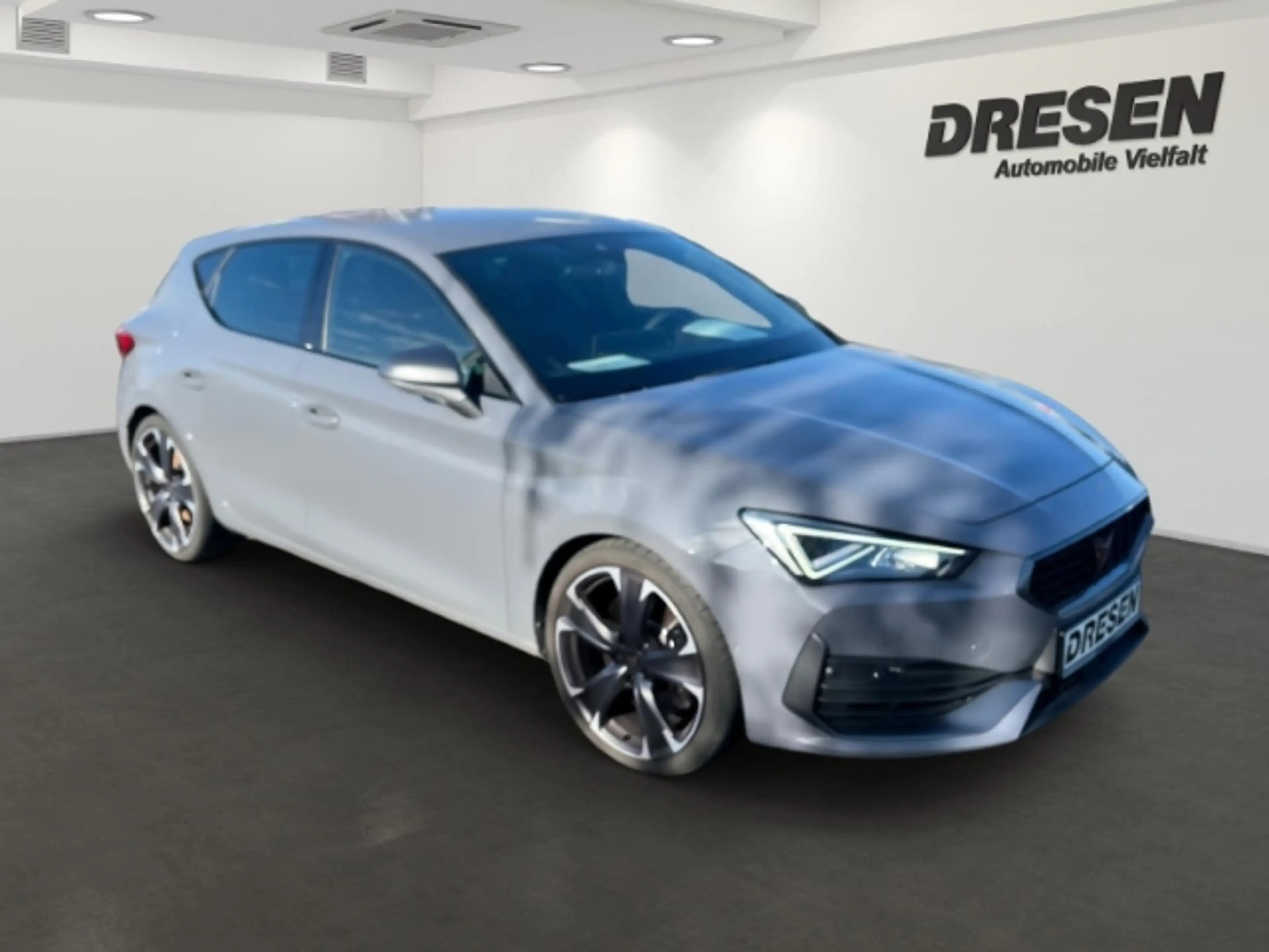 CUPRA Leon VZ CUPRA 2.0 TSI Navi/Kamera/CarPlay — photo 2