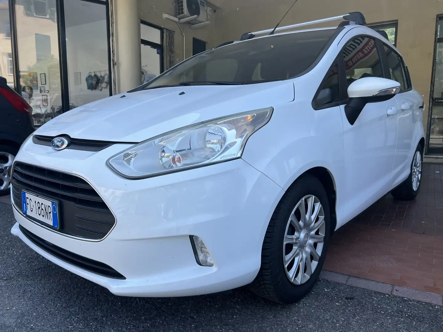 Ford B-Max B-Max 1.5 tdci Plus 75cv E6 Bianco - 1