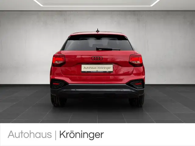 Audi Q2 view 6
