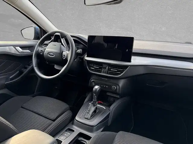 Ford Focus view 4