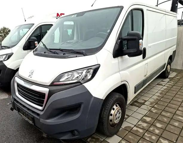 Peugeot Boxer 333 L2H1 Komfort BlueHDi 130 Motorschaden