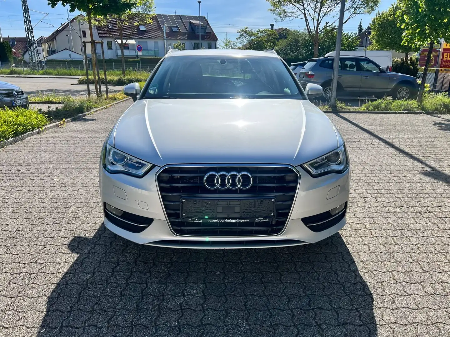 Audi A3 2,0TDI Sportback attraction*XENON-PLUS*STANDH Plateado - 2