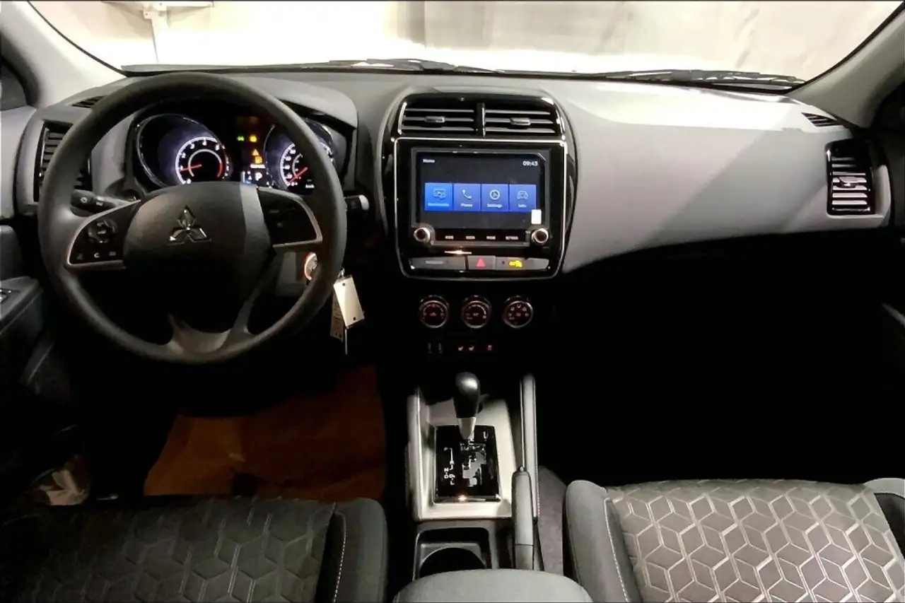 Mitsubishi RVR снимка Mitsubishi RVR