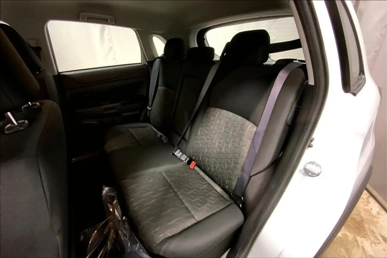 Mitsubishi RVR снимка Mitsubishi RVR