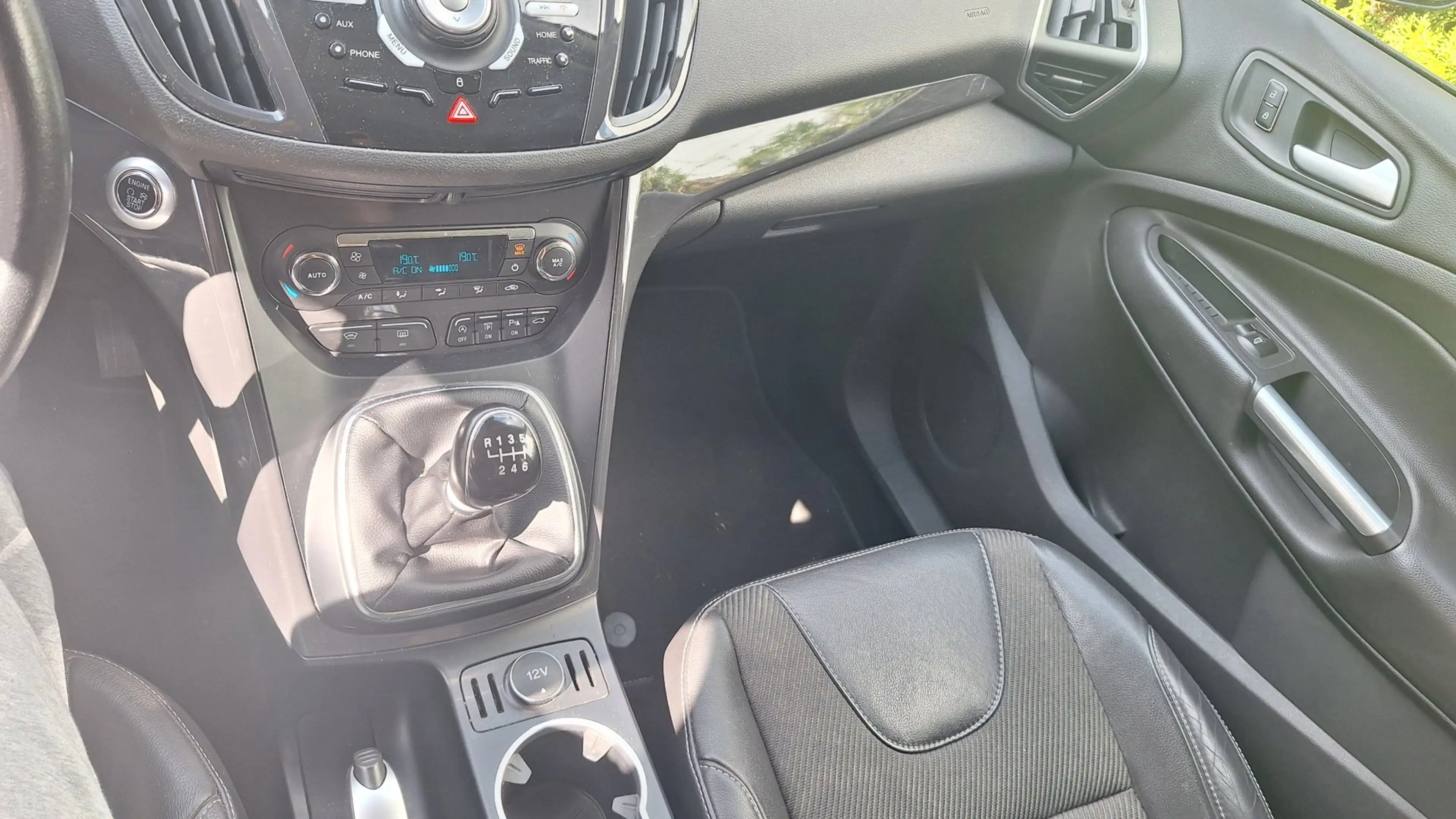 Ford Kuga 1.5 Titanium Styling Pack — photo 8