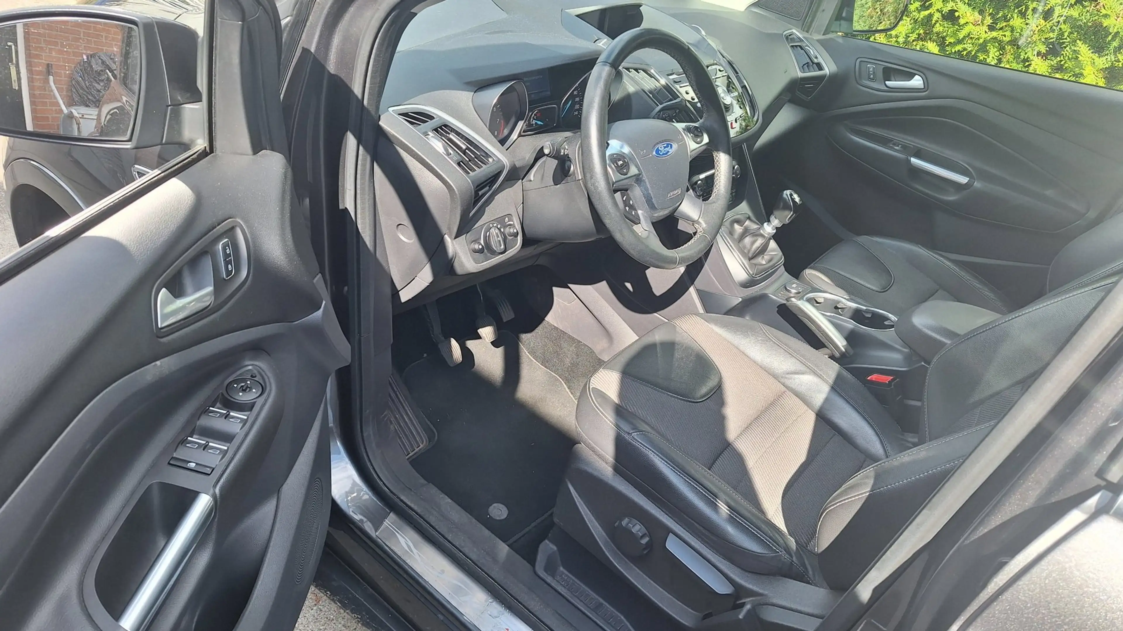 Ford Kuga 1.5 Titanium Styling Pack — photo 5