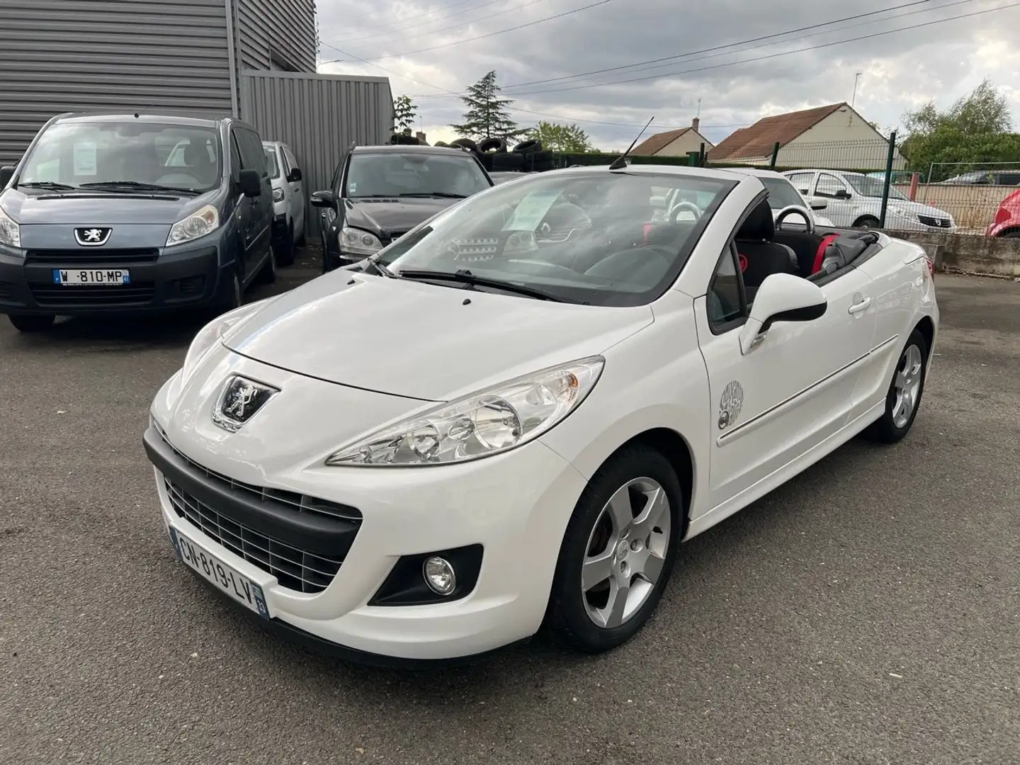 Peugeot 207 1.6 HDI112 FAP SERIE 64 Blanc - 2