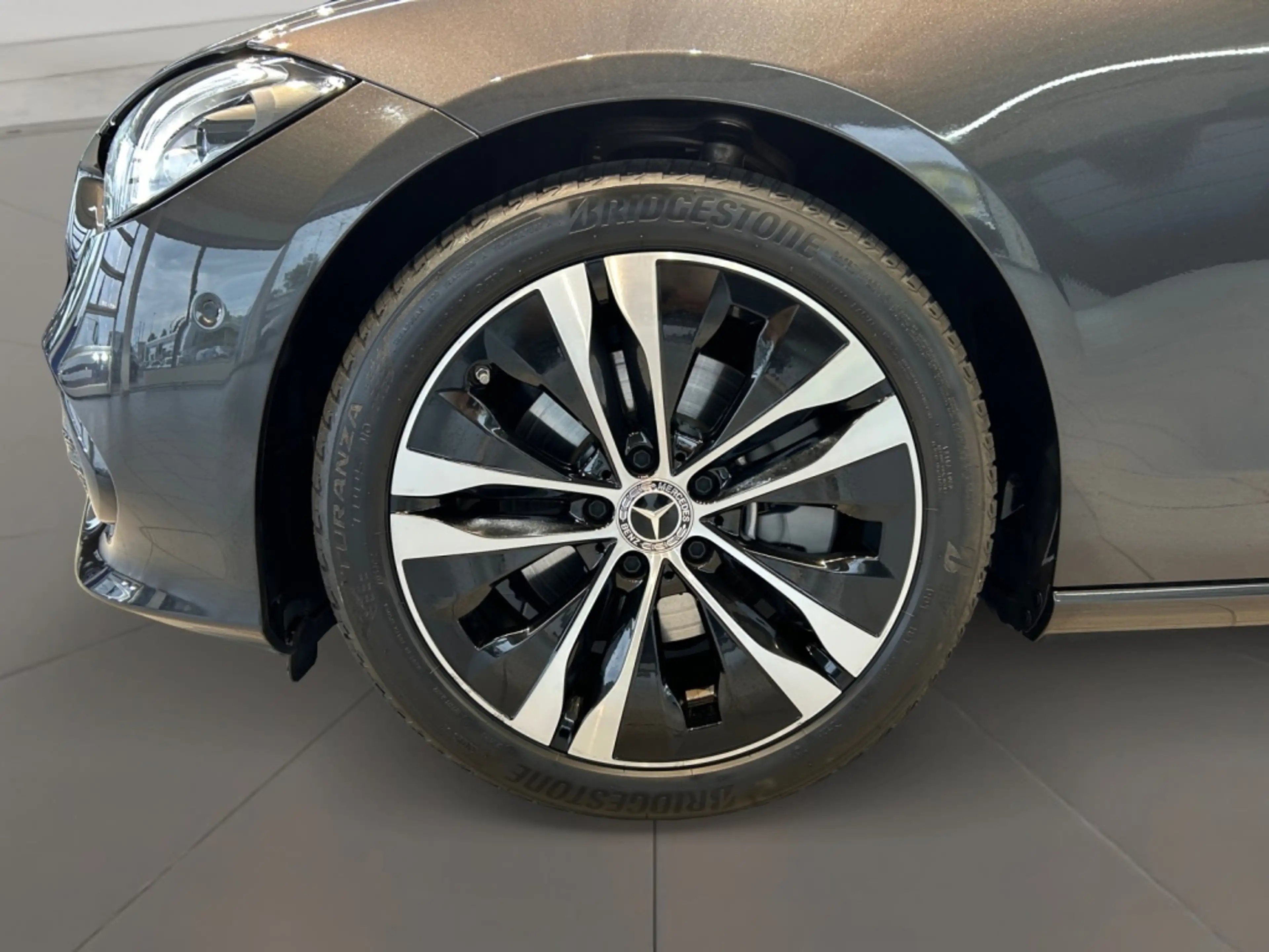 Mercedes-Benz C 200 d Avantgarde Avantgarde+MBUX+Wide+Cam+LED — photo 8