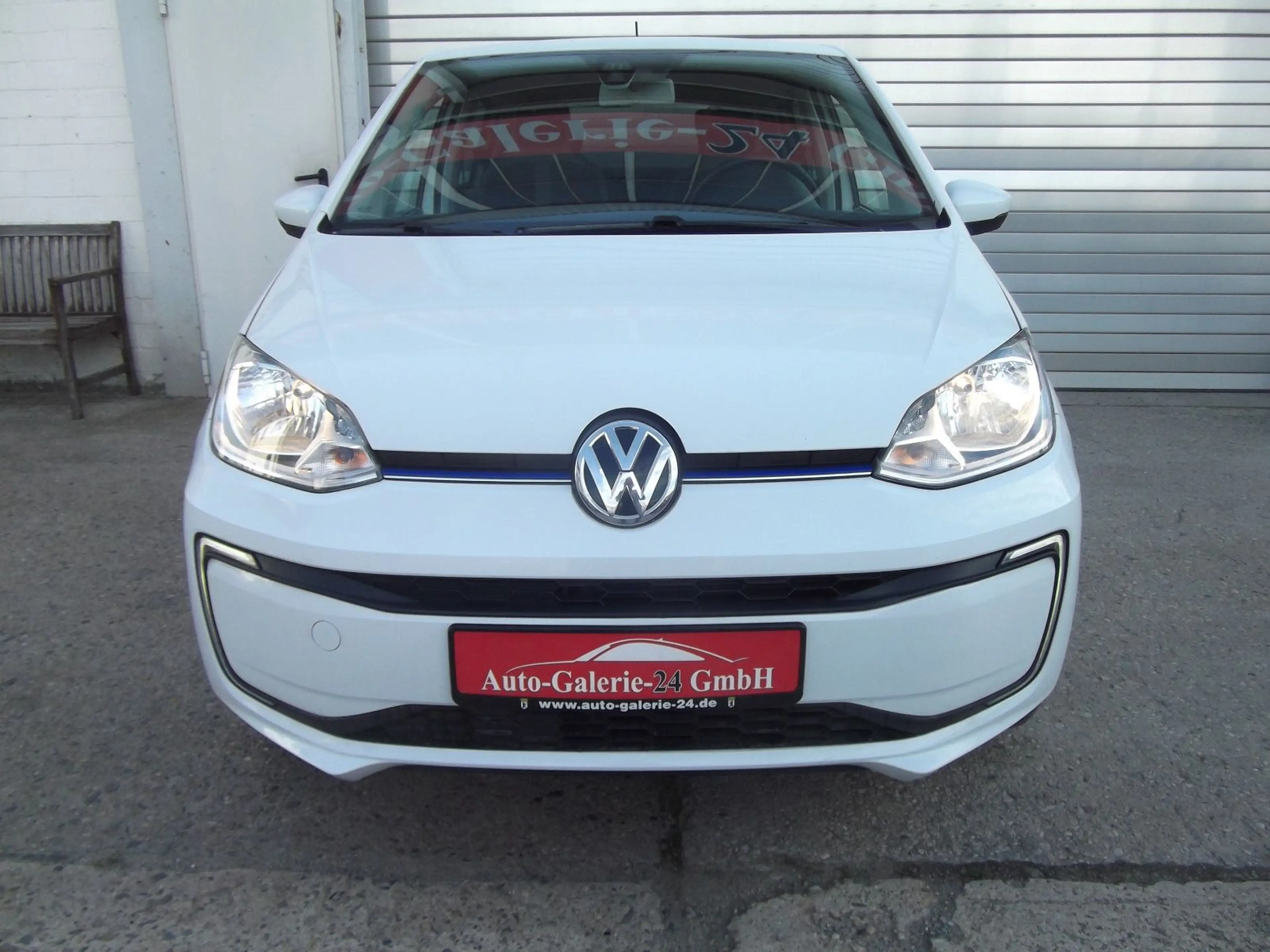 Volkswagen up! e-up! Automatik — photo 2