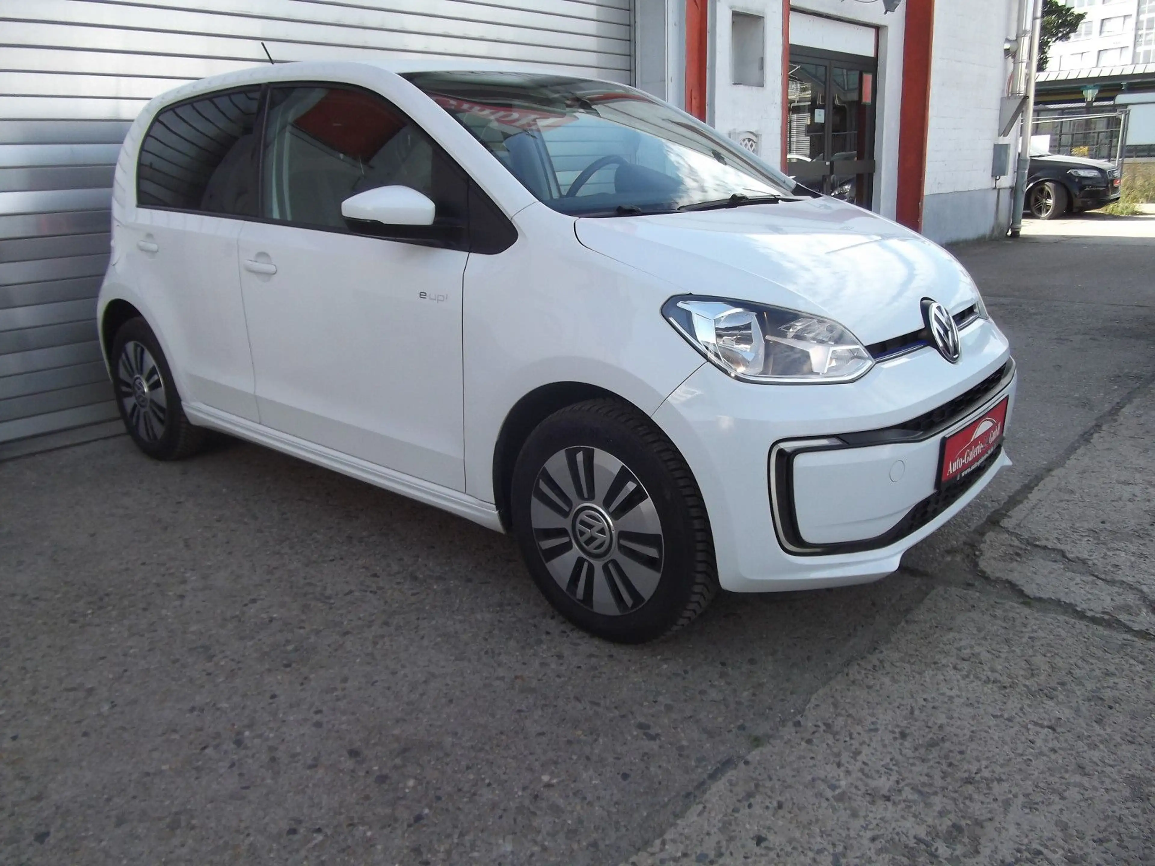 Volkswagen up! e-up! Automatik — photo 3