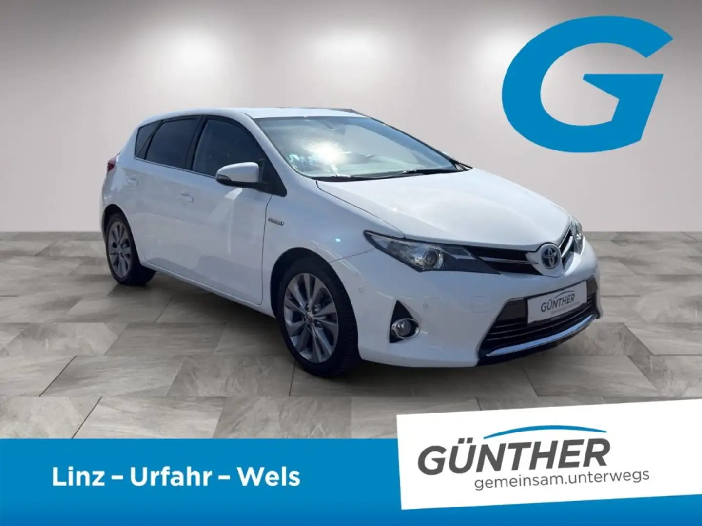 Toyota Auris Hybrid 1.8 VVT-i Hybrid Lounge Weiß - 2