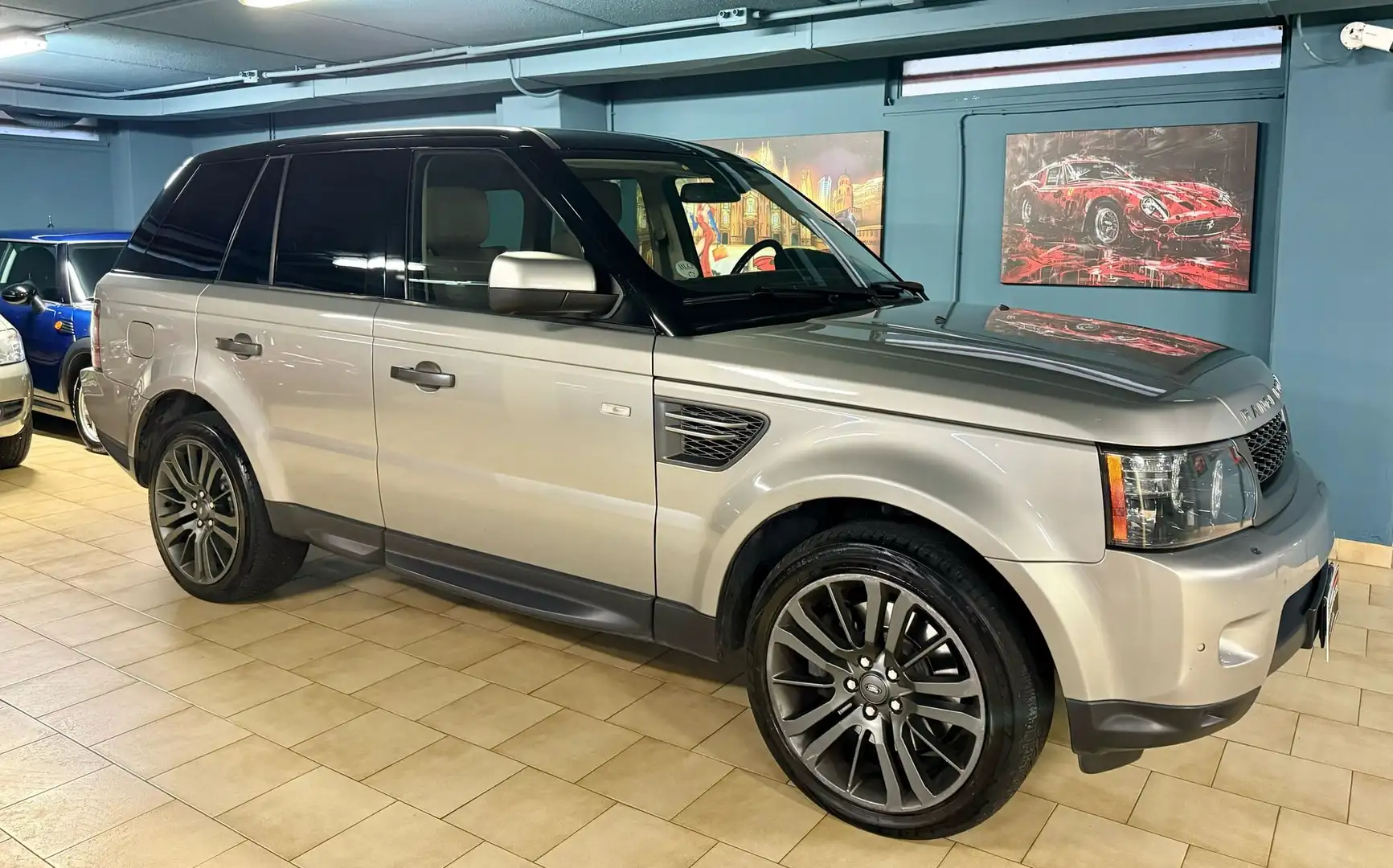 Land Rover Range Rover Sport Range Rover Sport 3.0 245CV RESTYLING siva - 2