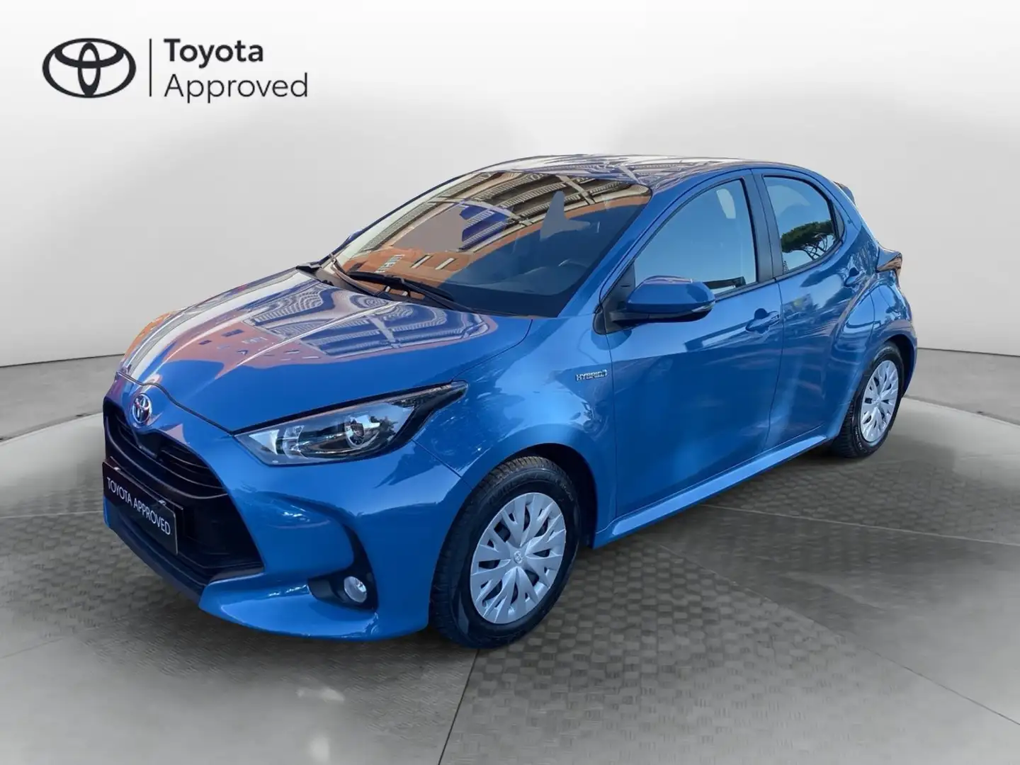 Toyota Yaris 1.5 Hybrid 5 porte Active Blu/Azzurro - 1