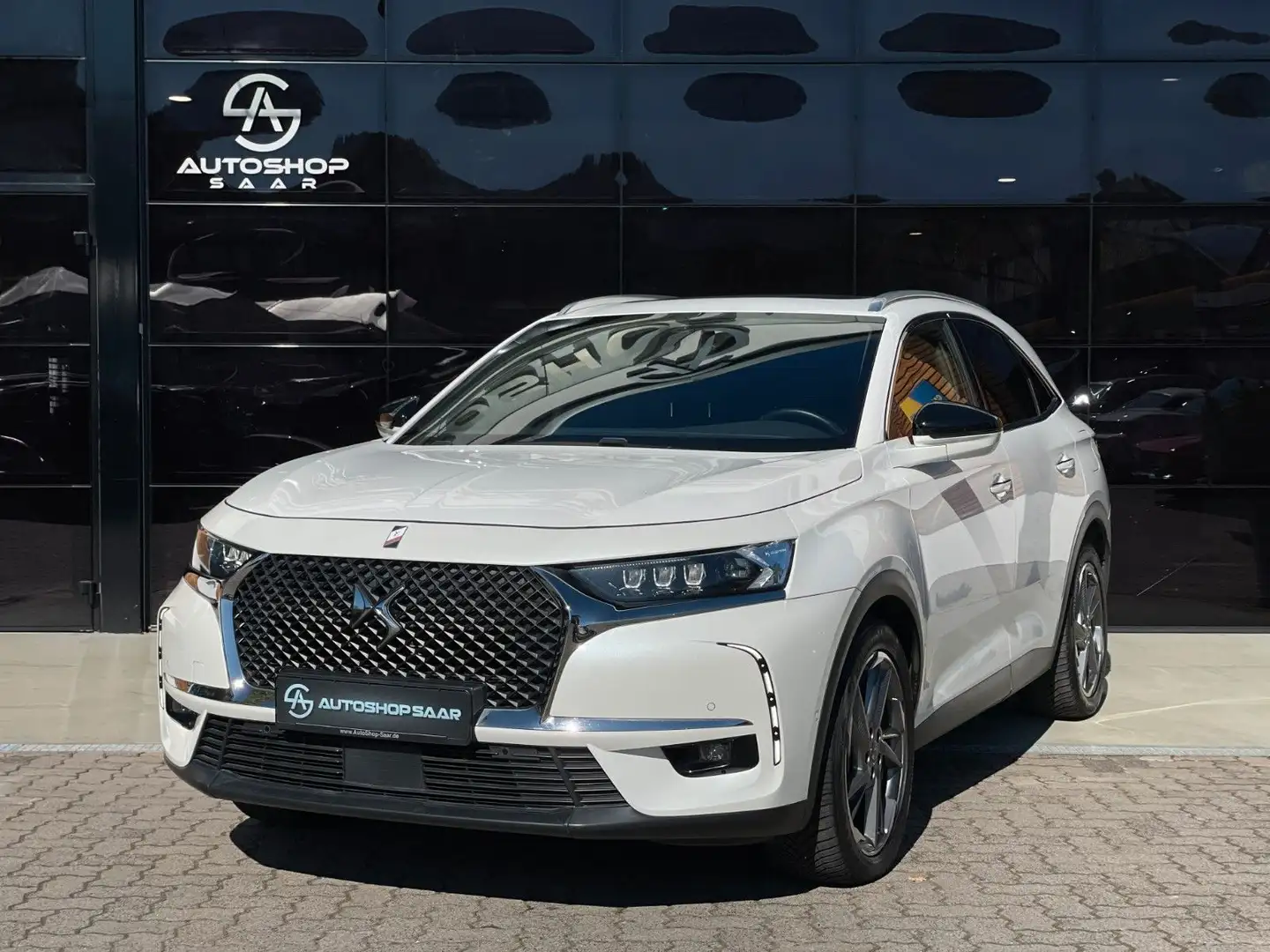 DS Automobiles DS 7 Crossback DS 7 Crossback E-Tense 4x4 So Chic Weiß - 1
