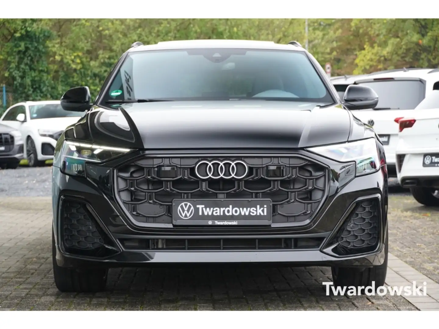 Audi Q8 50 TDI S-Line Matrix PANO MEMO AHK ACC 23'' APP Schwarz - 2