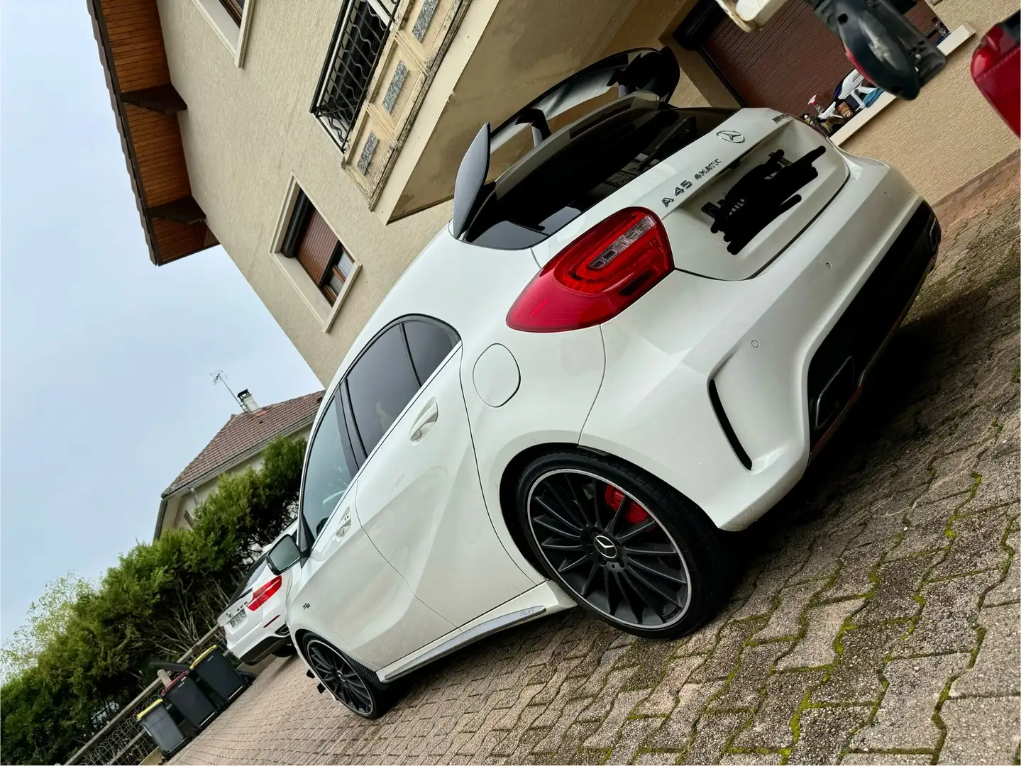 Mercedes-Benz A 45 AMG Pack aero Performance - 2