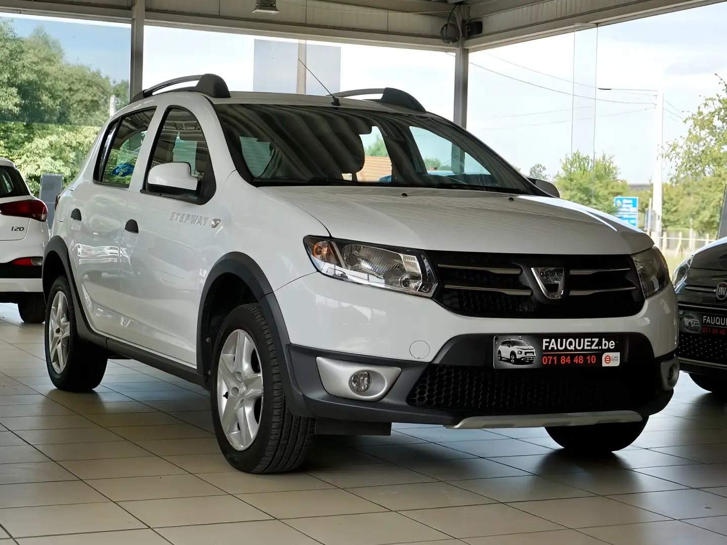 Dacia Sandero Stepway •  0.9 TCe • GPS - Bluetooth ✅ Blanc - 2