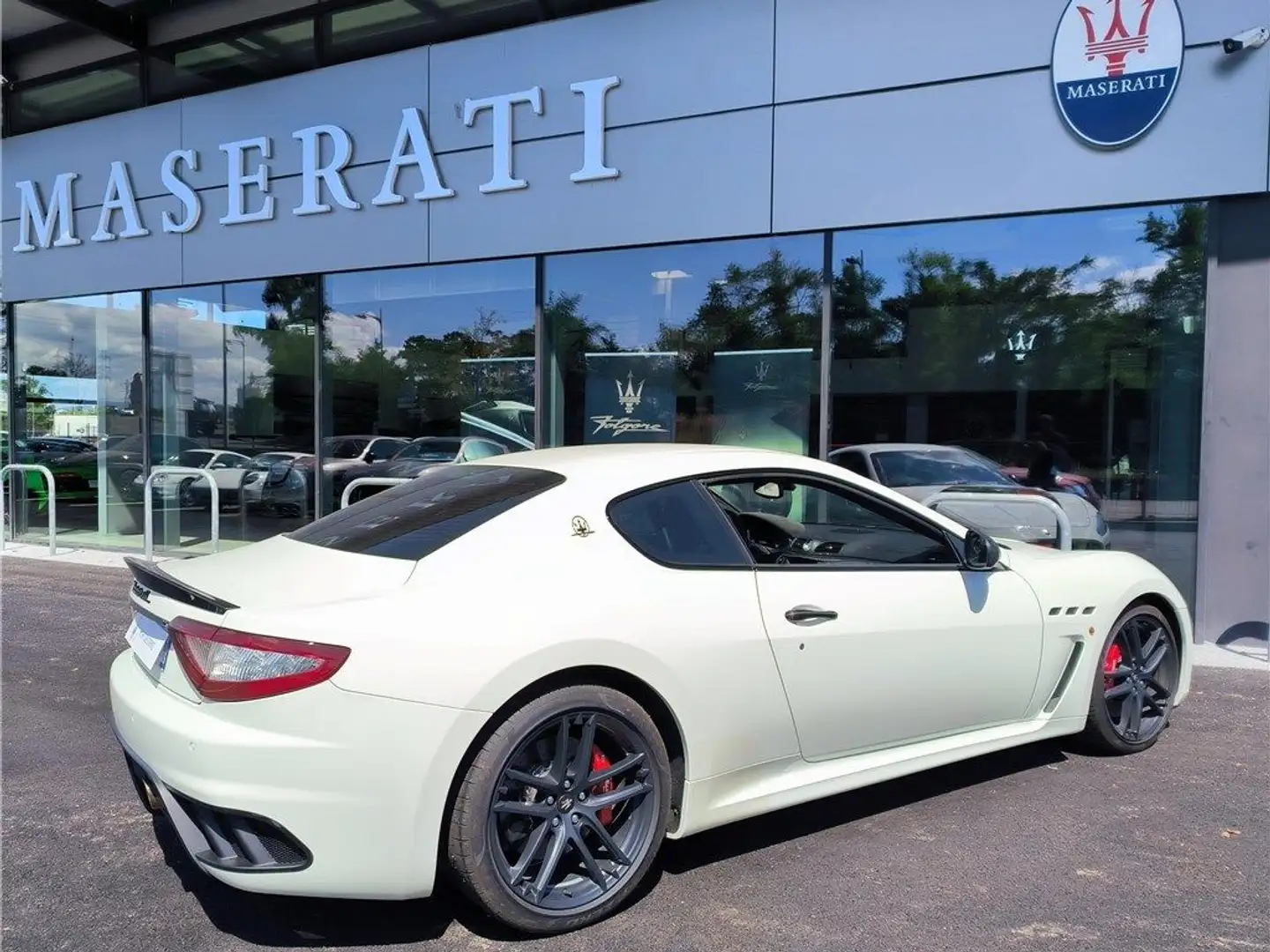 Maserati GranTurismo MC Stradale 4.7 V8 460 Blanc - 1
