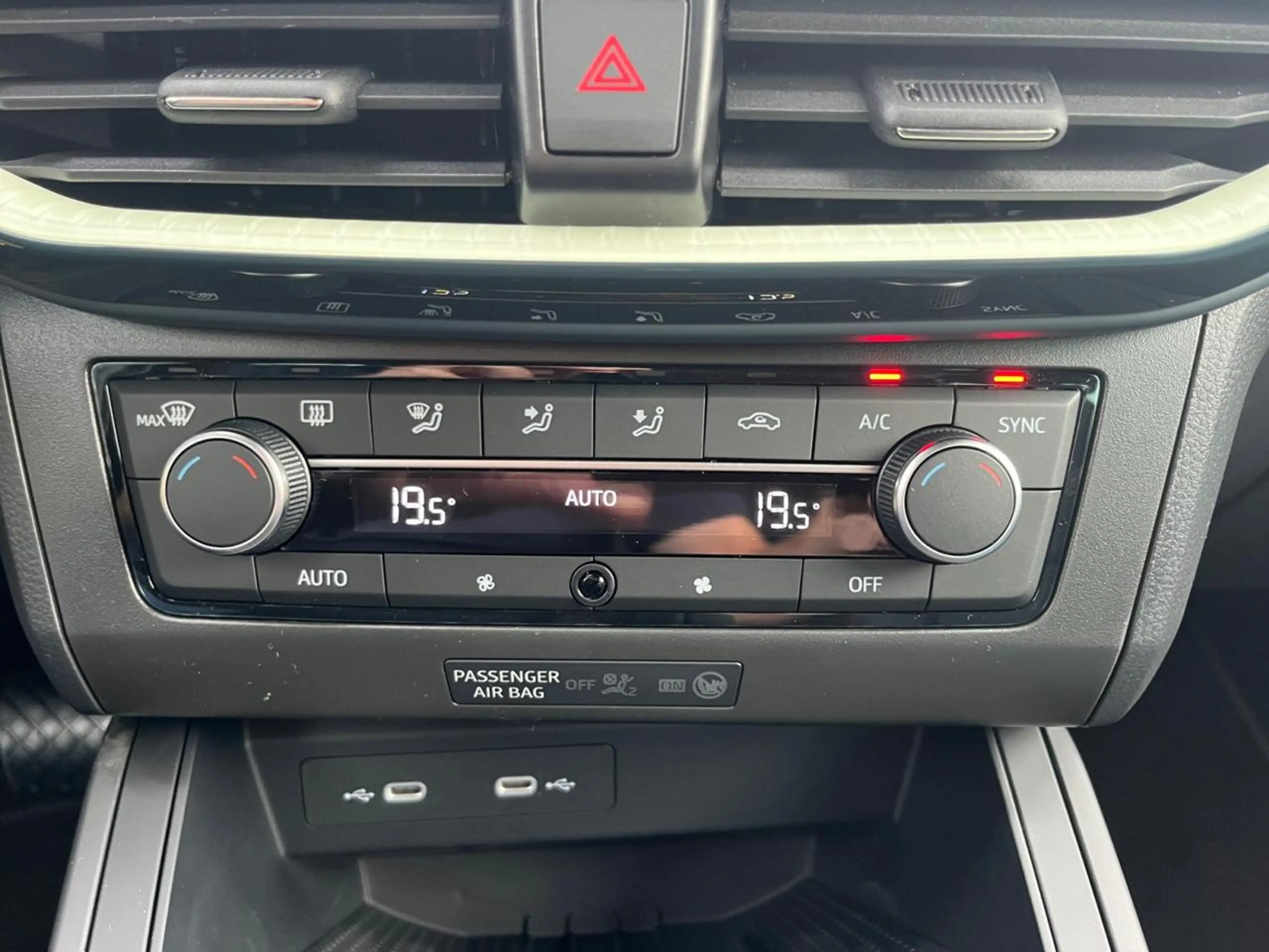 SEAT Arona 1.0 TSI Play /// Automaat /// Apple carplay & Android auto /// PDC achteraan — photo 14