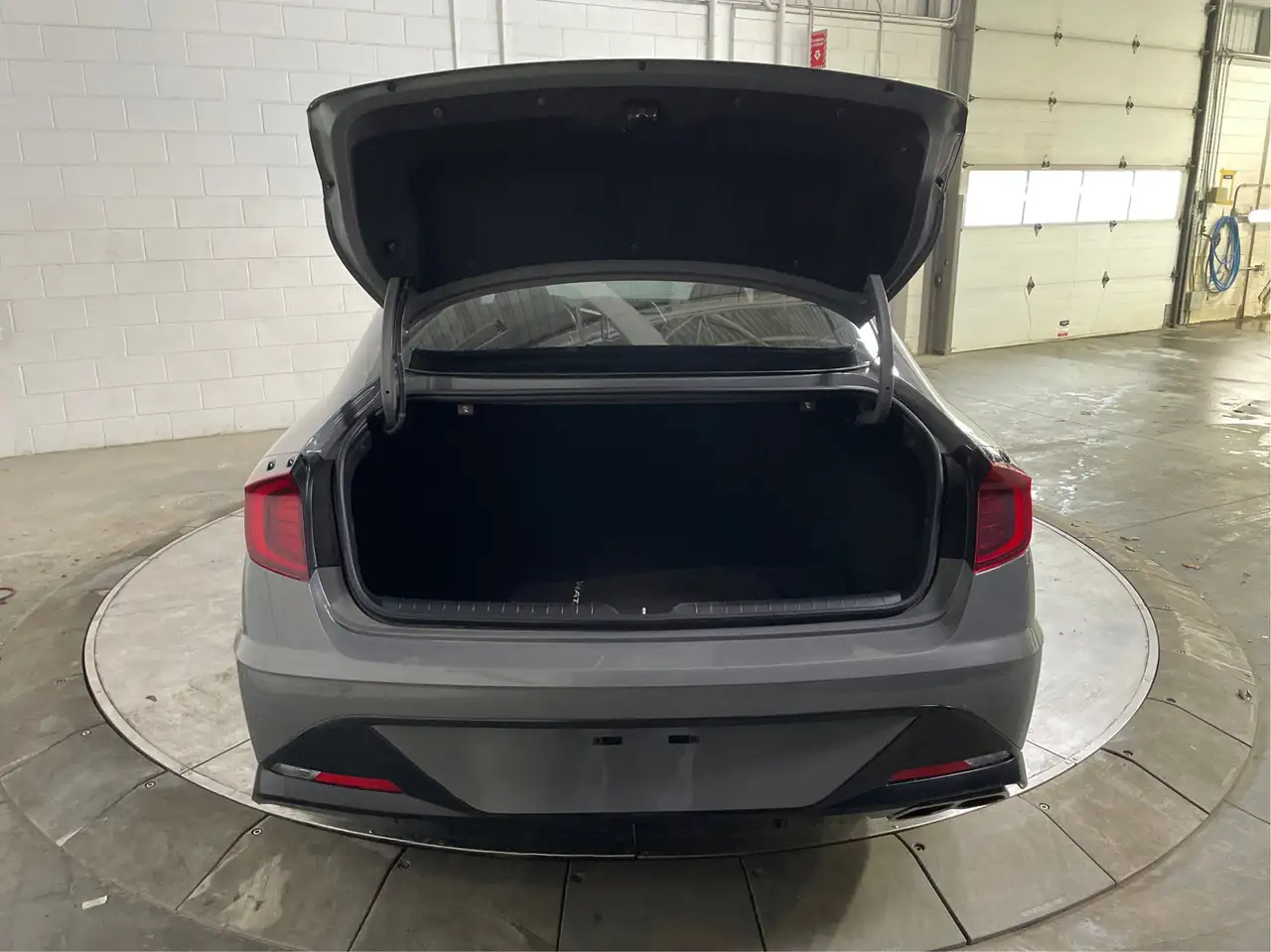 Hyundai SONATA снимка Hyundai SONATA