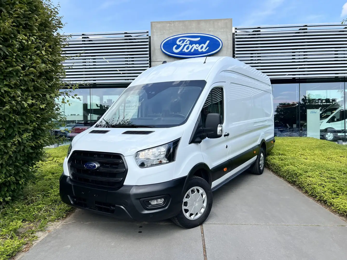 Ford Transit TREND / 350E / L4H3 / 130 PK Weiß - 2