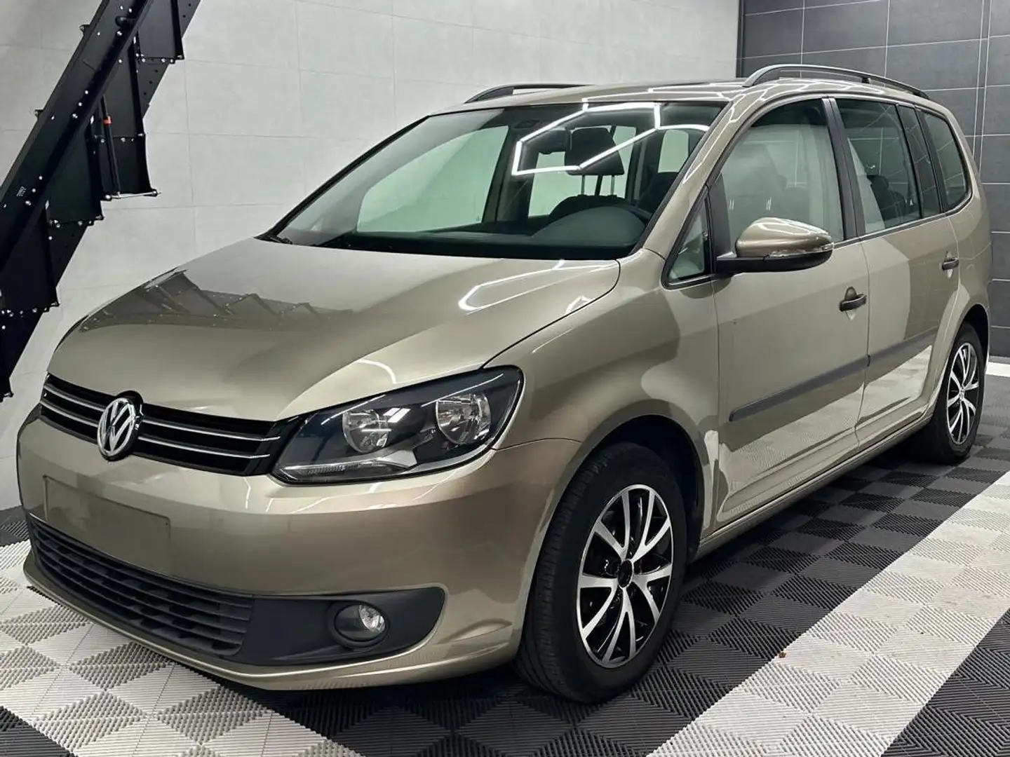 Volkswagen Touran Touran 1.2 TSI COMFORTLINE 7pl. Grijs - 1