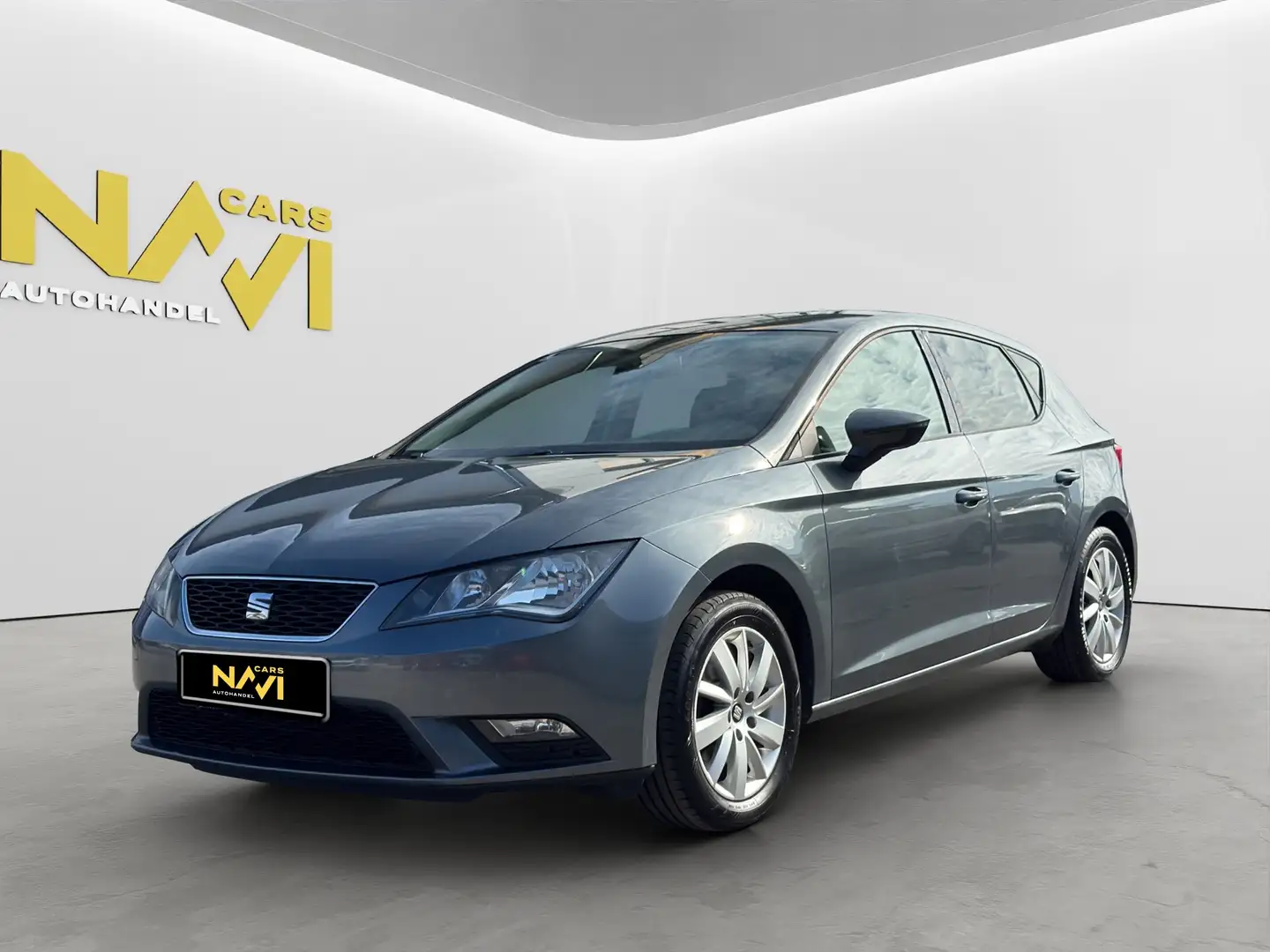 SEAT Leon Reference Grau - 1