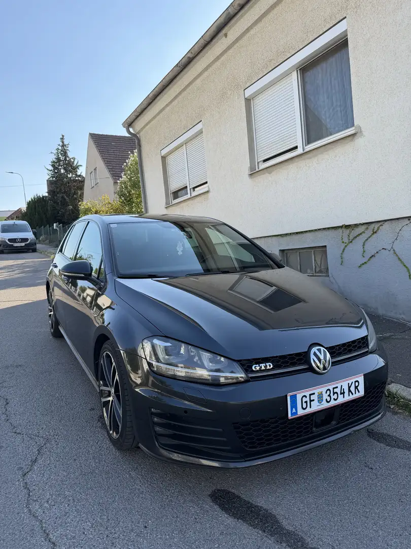 Volkswagen Golf GTD 2,0 TDI - 1