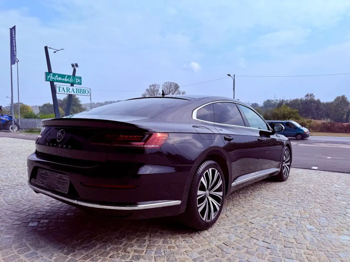 Volkswagen Arteon DIREZIONALE - FULL OPT - KM 69.000 - NO OBBLIGO FI Nero - 2