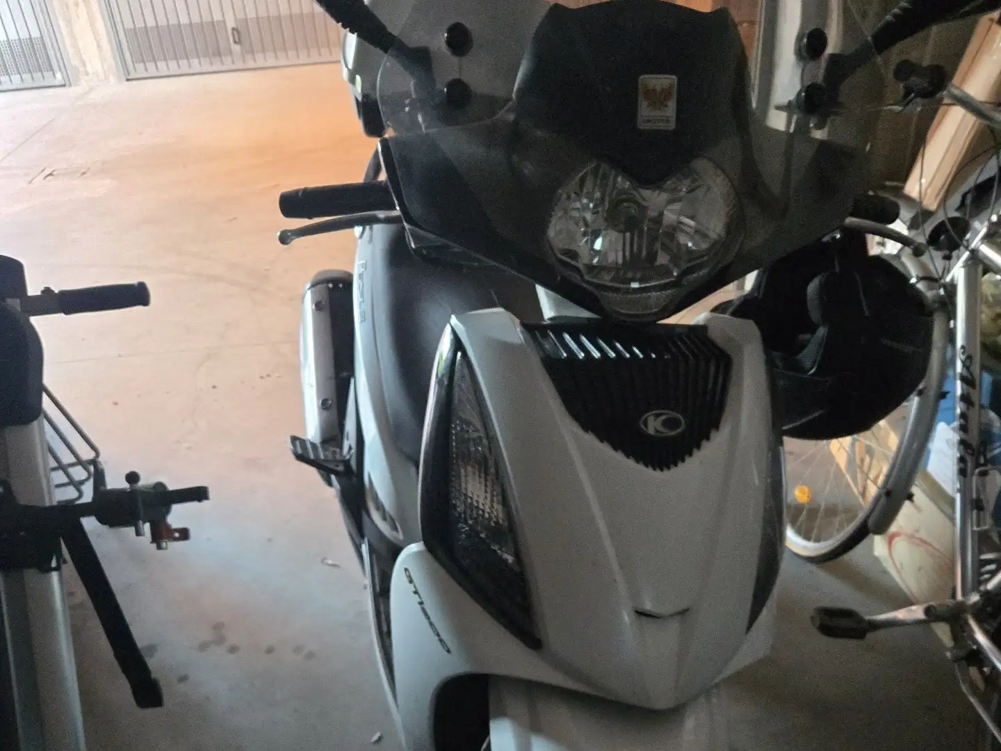 Kymco People GT300i Blanco - 2