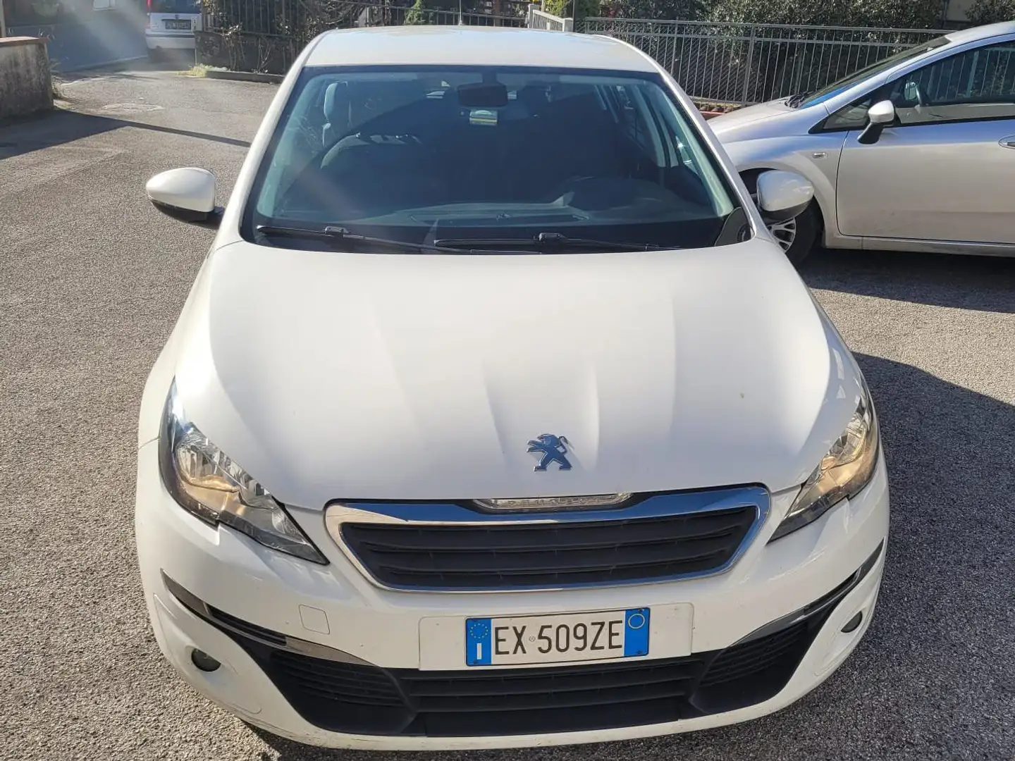 Peugeot 308 308 II 2013 5p 1.6 e-hdi 8v Access s Bianco - 1