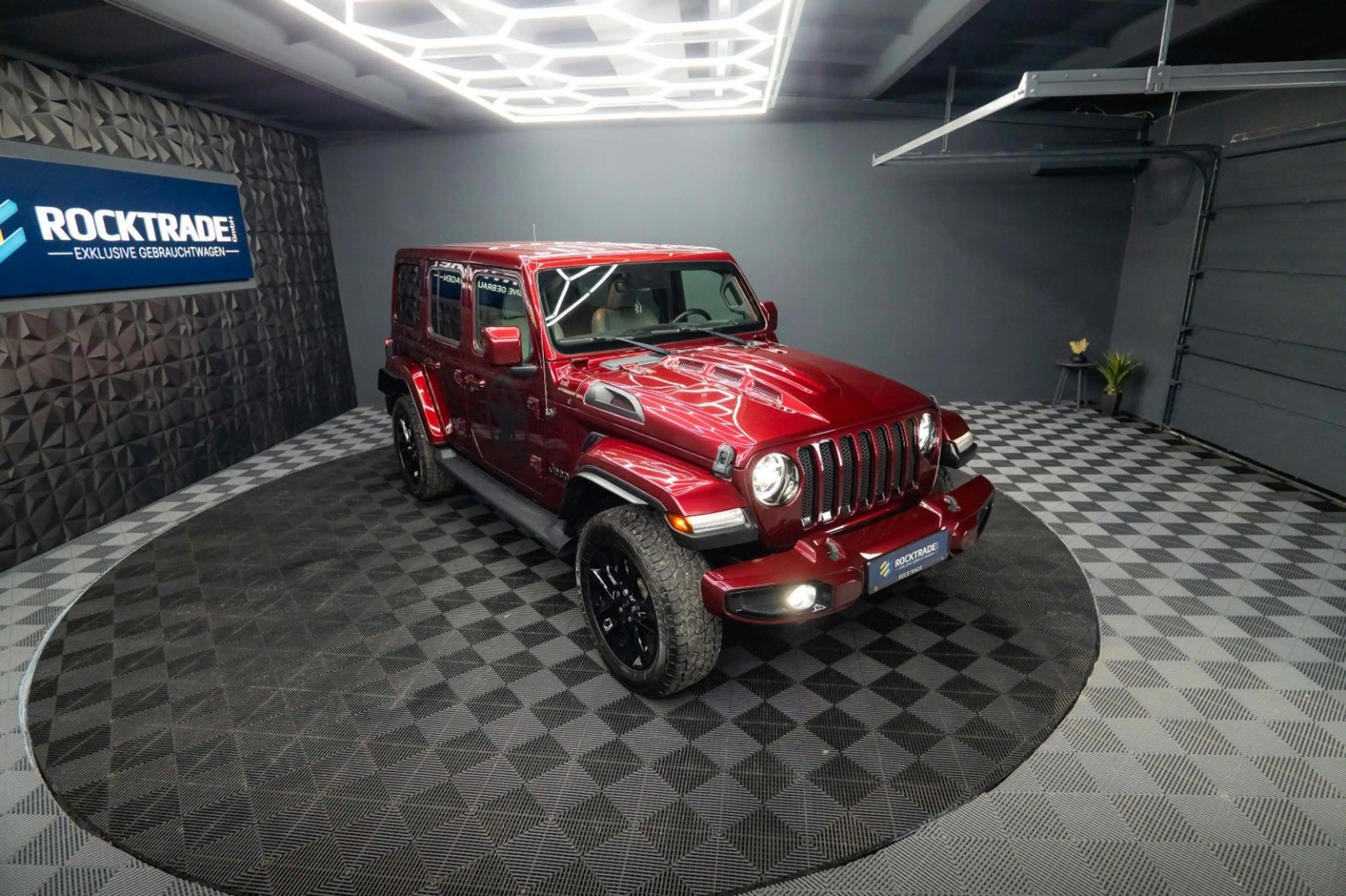 Jeep Wrangler 3.0L EcoDiesel Unlimited Sahara 4x4 ACC — photo 14