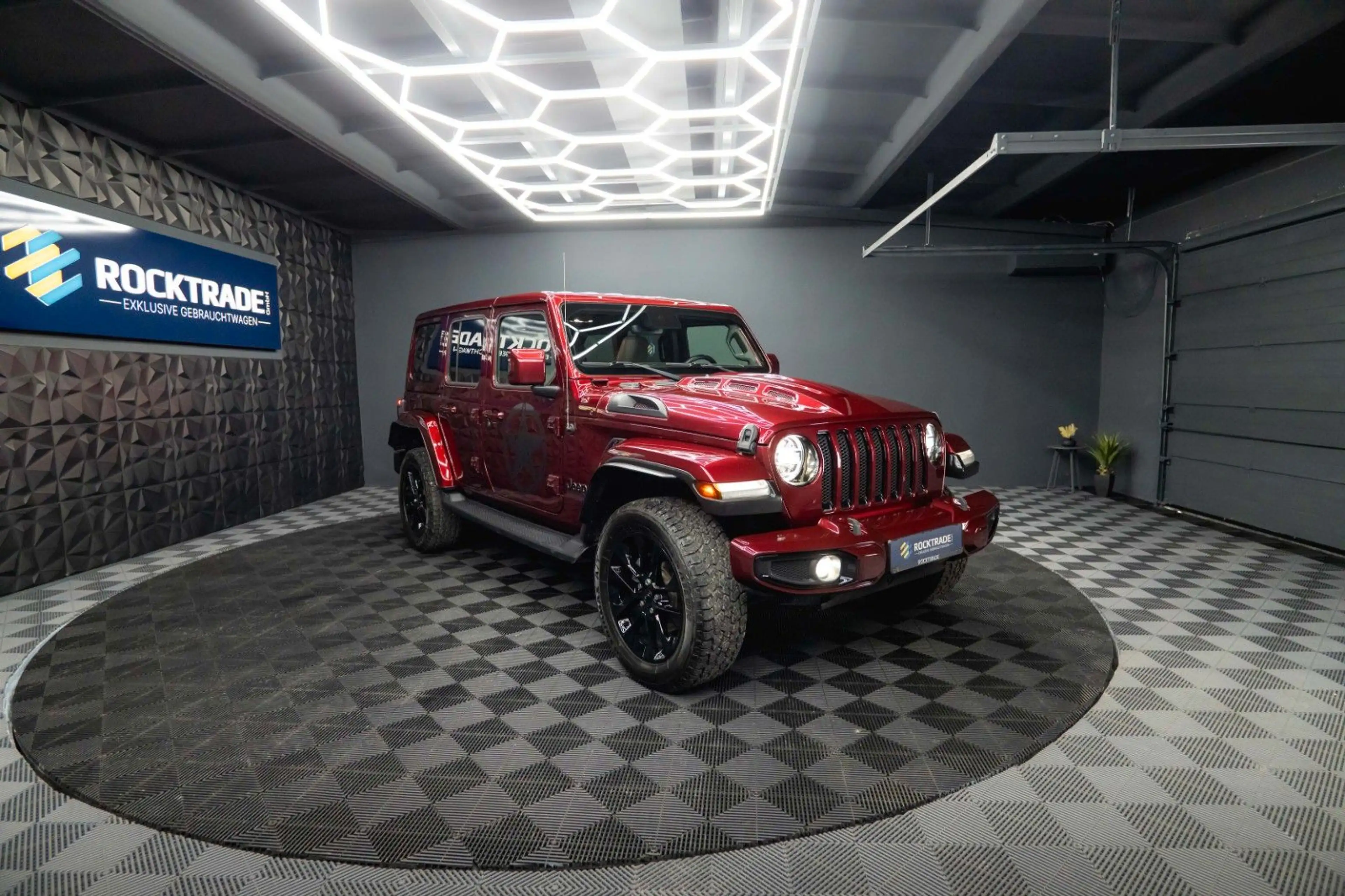 Jeep Wrangler 3.0L EcoDiesel Unlimited Sahara 4x4 ACC — photo 15