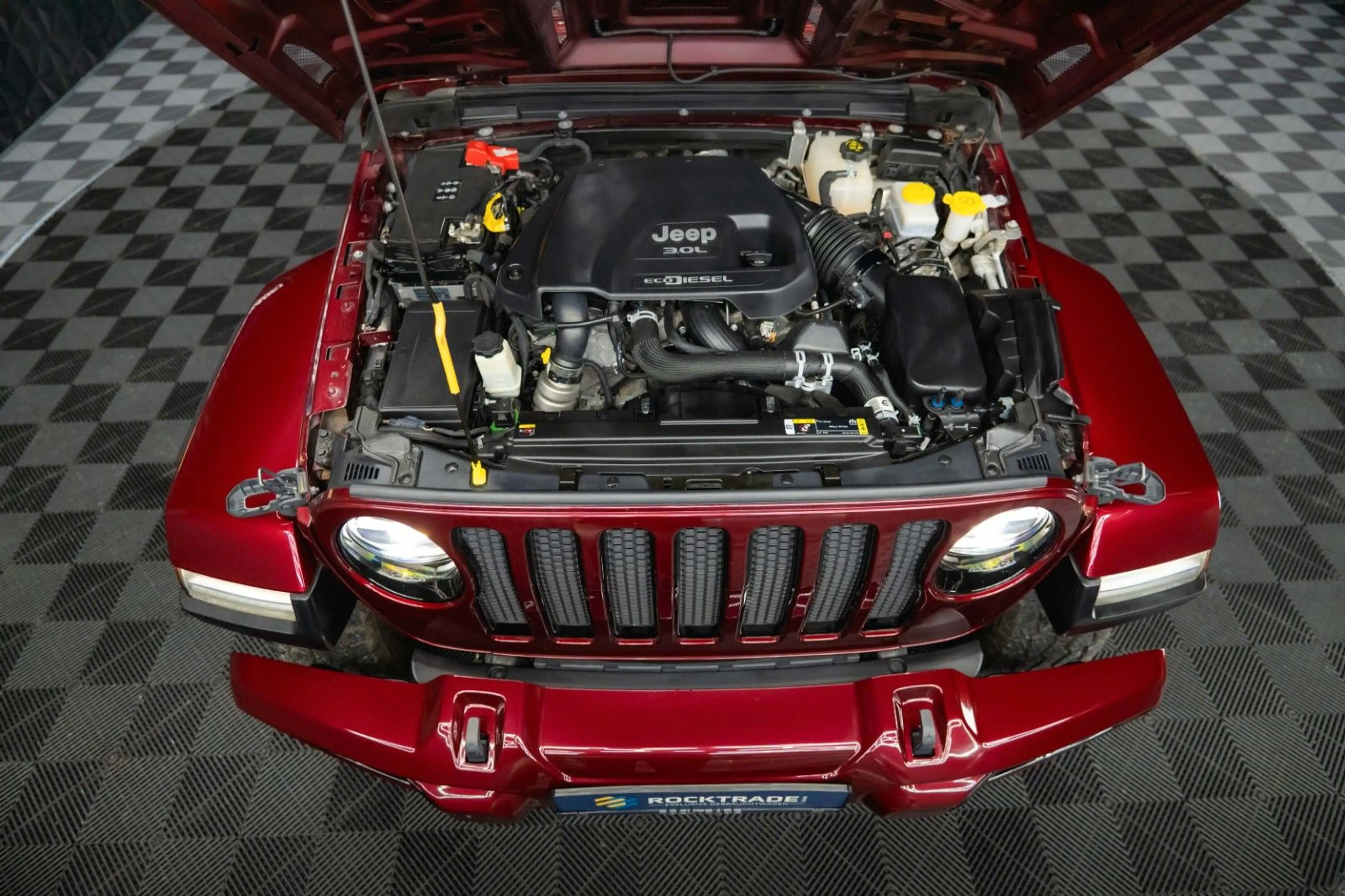 Jeep Wrangler 3.0L EcoDiesel Unlimited Sahara 4x4 ACC — photo 12