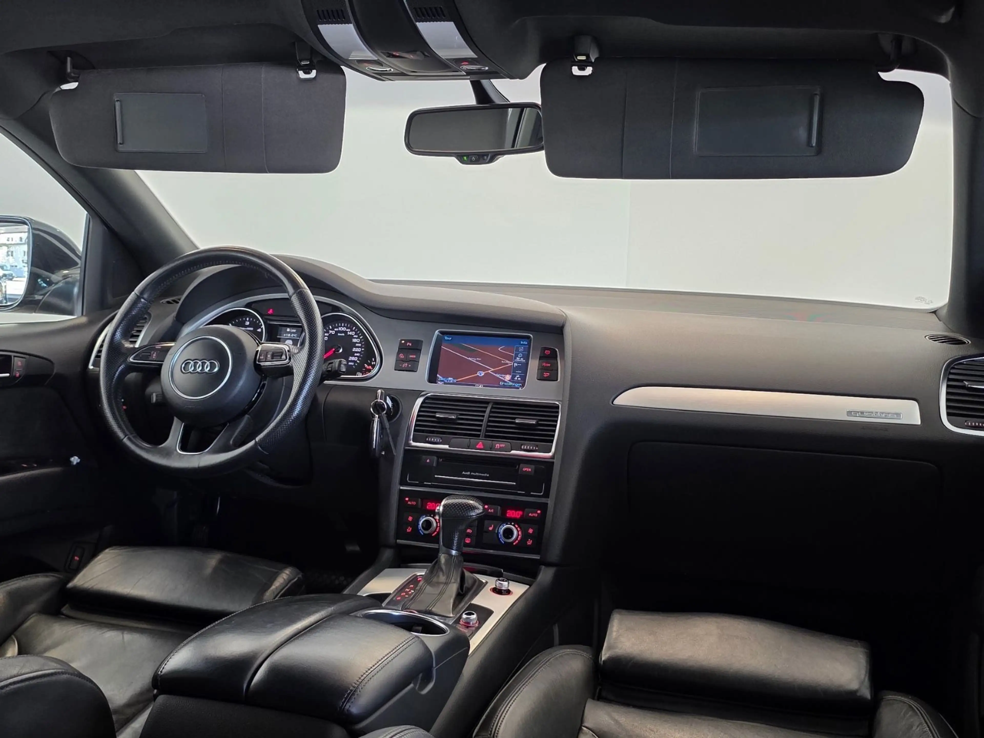 Audi Q7 3.0 TDI Quattro S-Line V12-Paket 7-Sitze 1-HD — photo 2